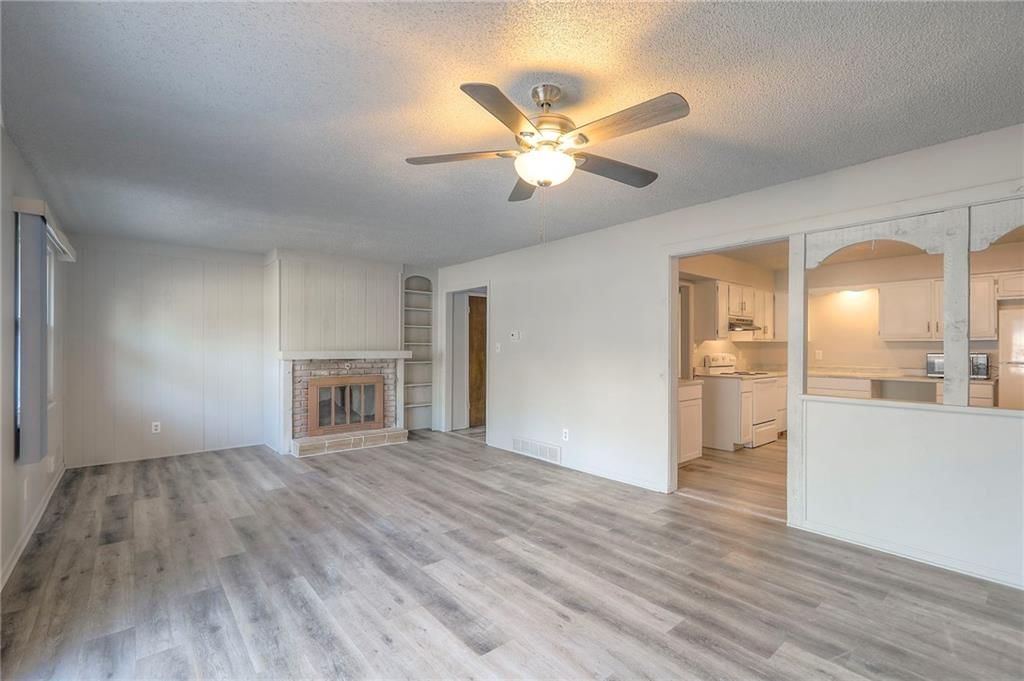 8029 E 130th Court — photo 2