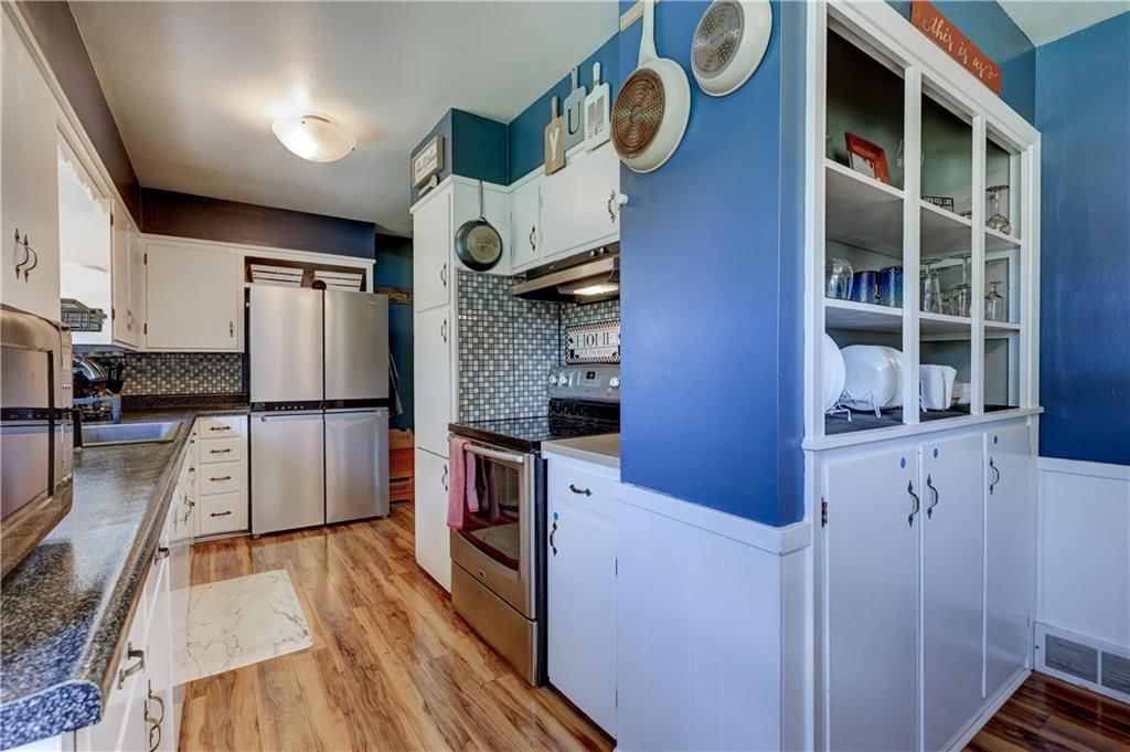 1906 S Stilwell Street — photo 12