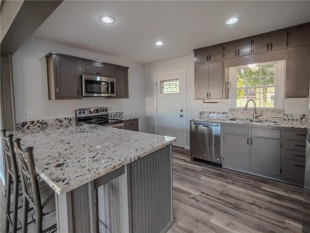 1351 S Lafayette Avenue — photo 7