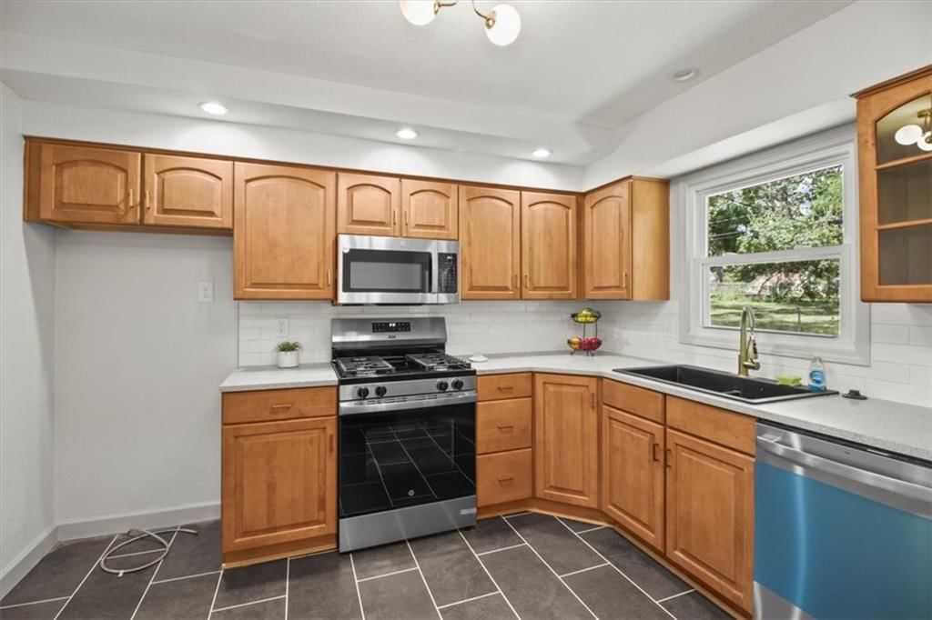 5015 S Marion Avenue — photo 10