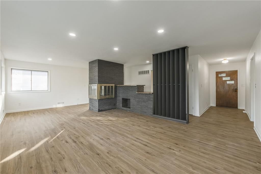 3201 S Norton Avenue — photo 11