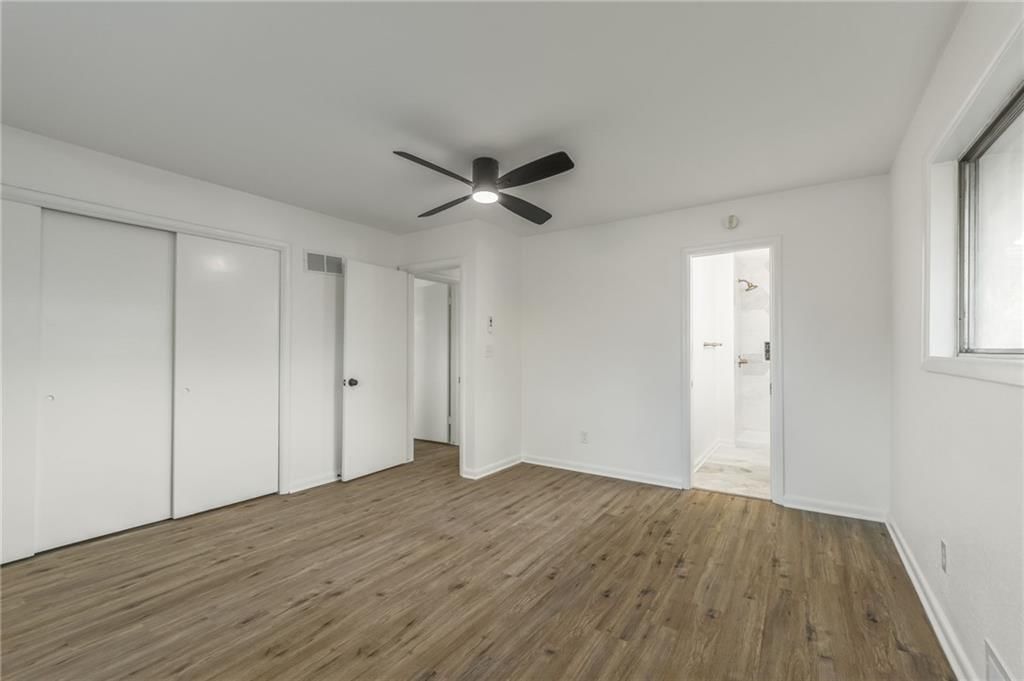 3201 S Norton Avenue — photo 18