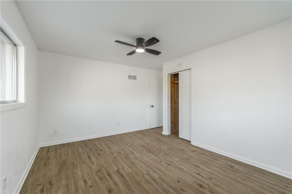 3201 S Norton Avenue — photo 20