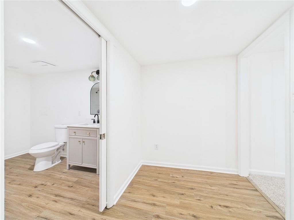 3201 S Norton Avenue — photo 23