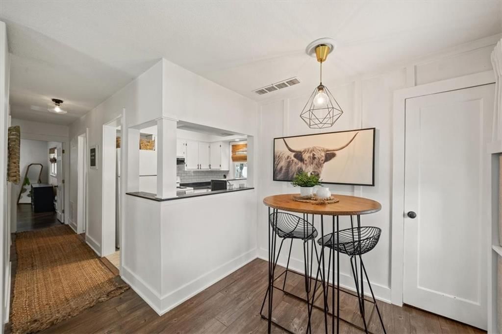 236 W Park Street — photo 7