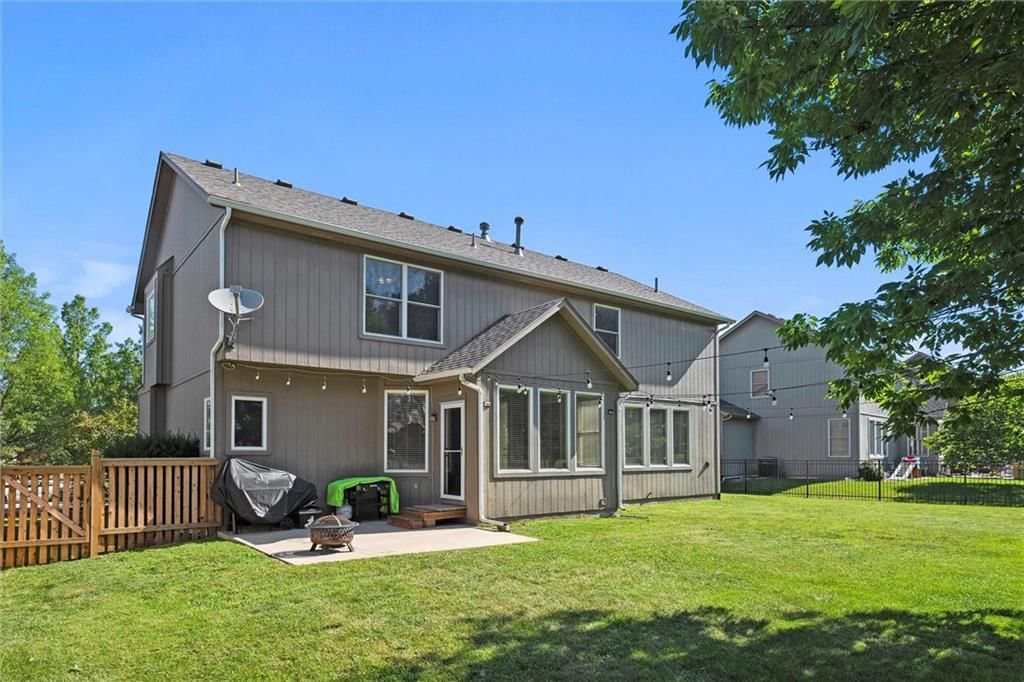 16915 W 162 Street — photo 34