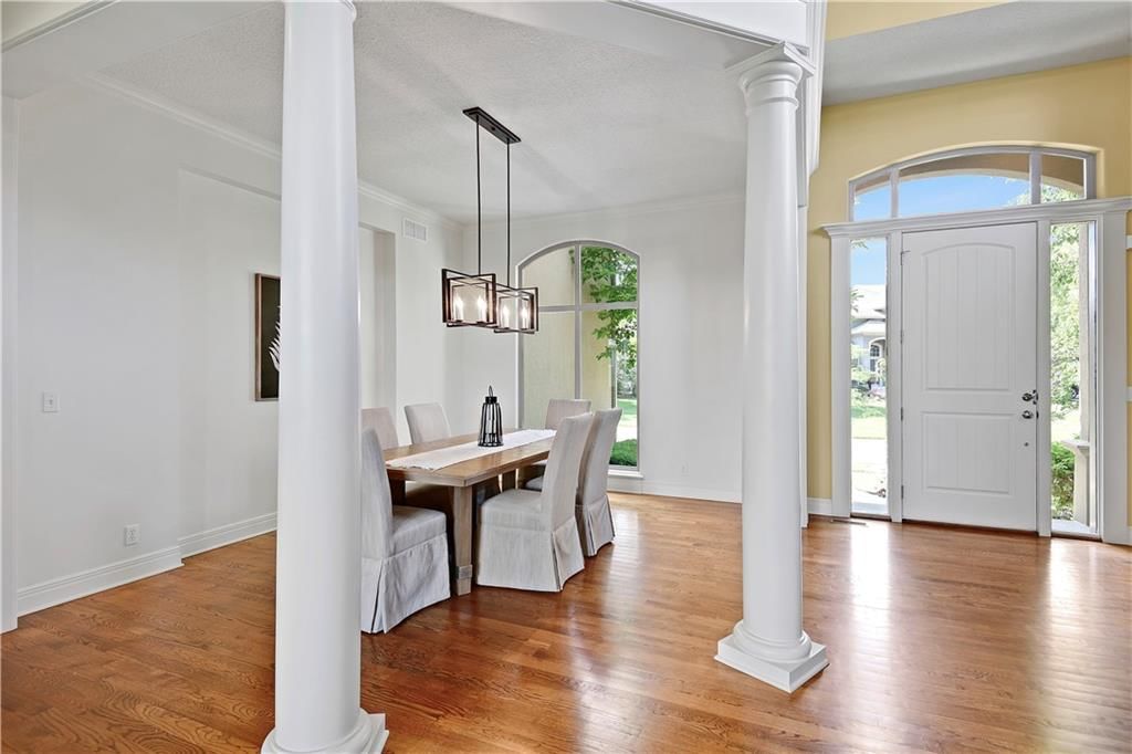 5203 W 166th Terrace — photo 4