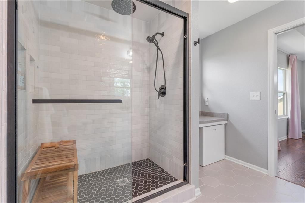 2712 E Sycamore Street — photo 17