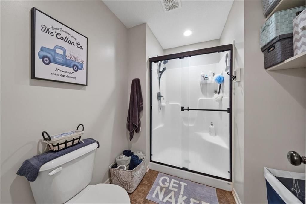 212 NE Hannah Court — photo 16