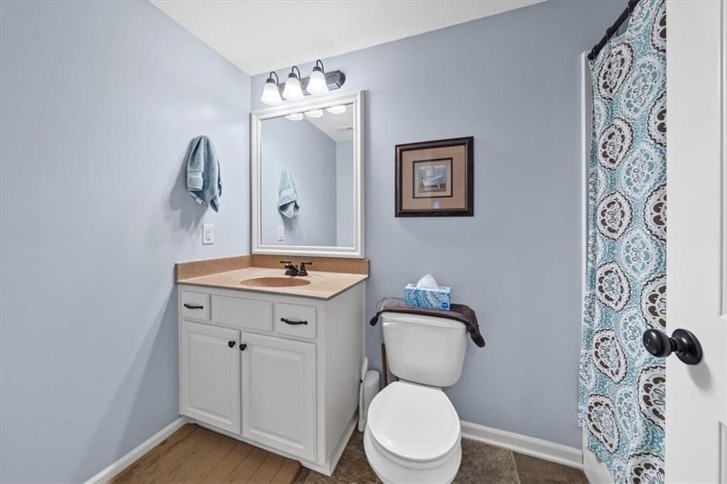 212 NE Hannah Court — photo 24