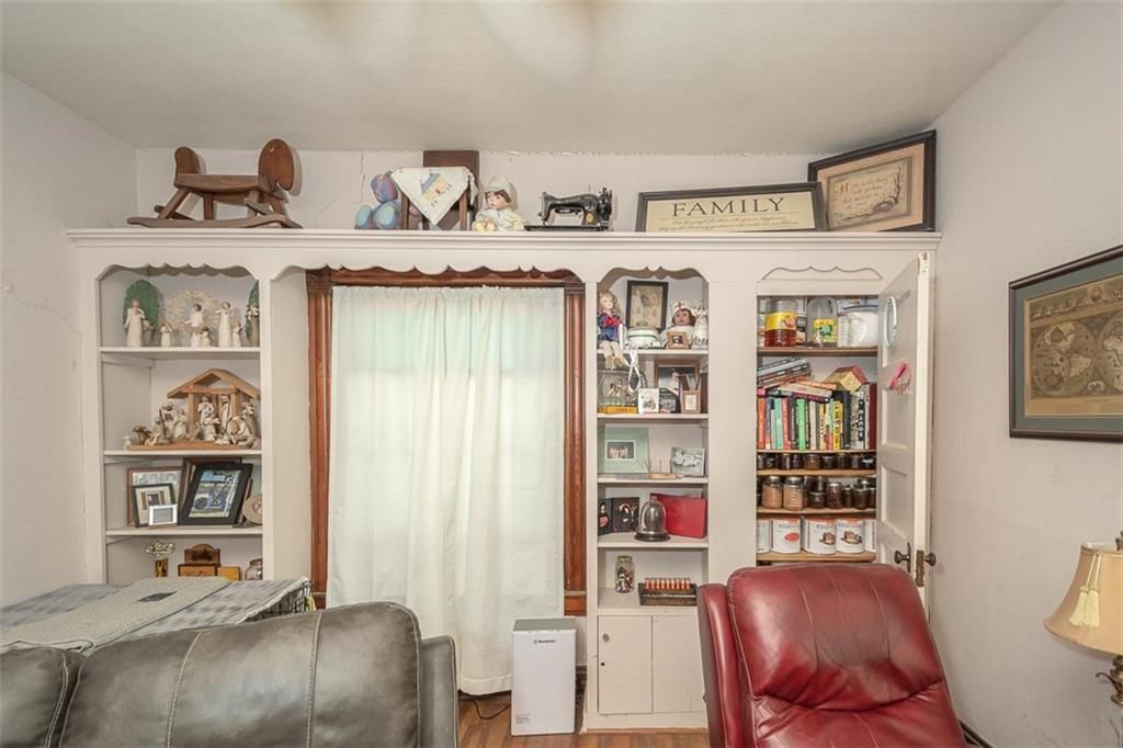 703 S Princeton Street — photo 32