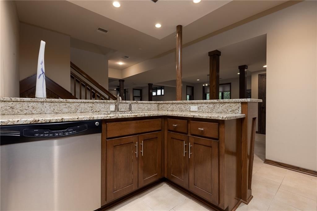 10522 River Hills Drive — photo 32