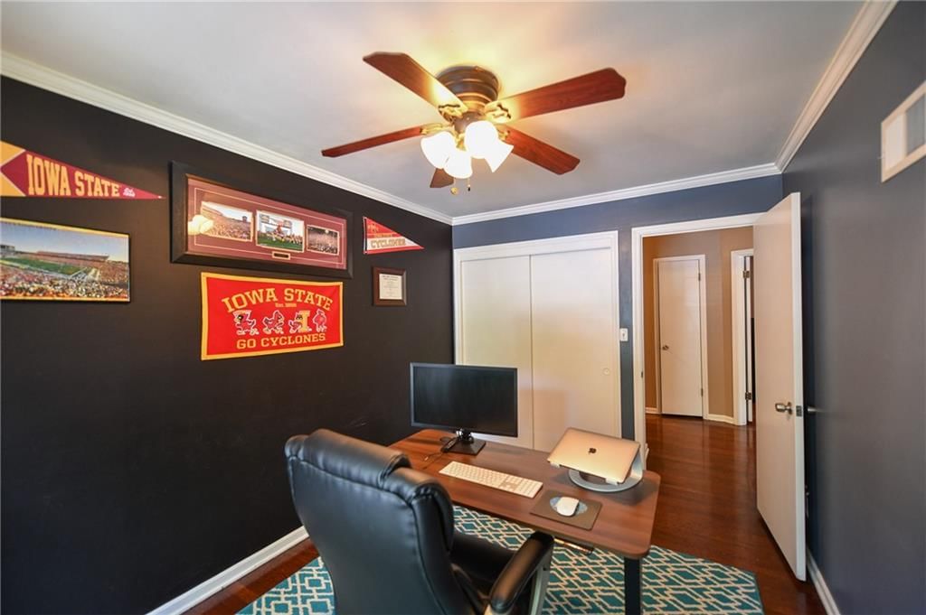 10301 Lamar Avenue — photo 18