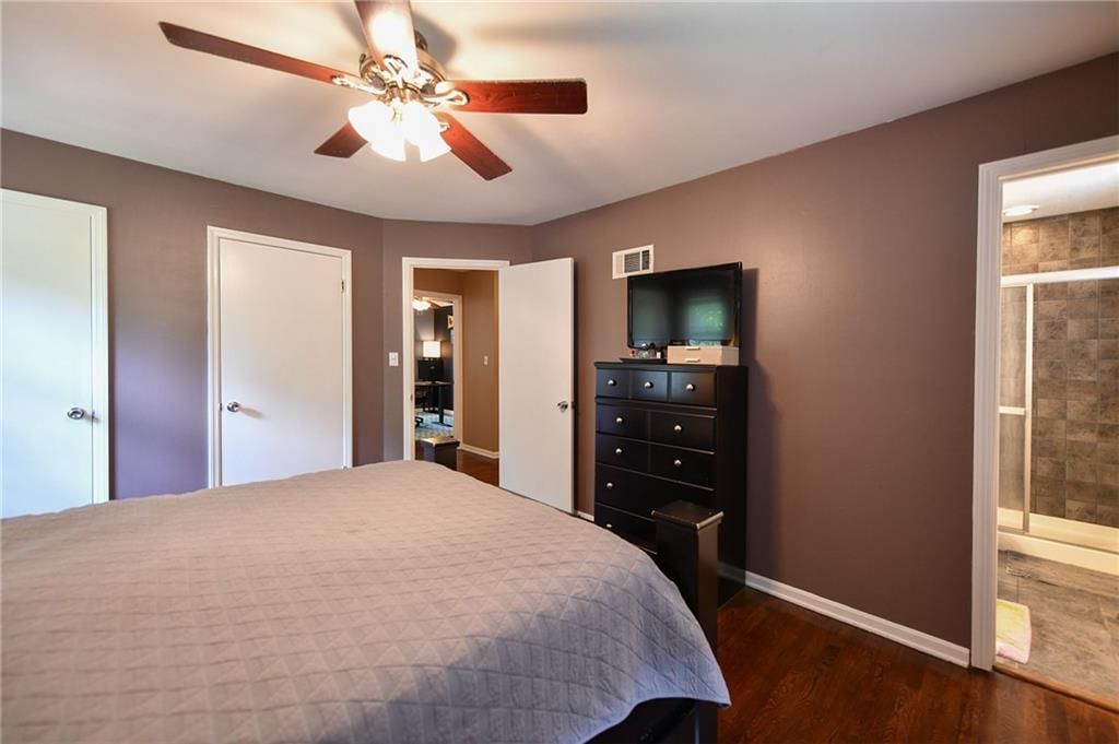 10301 Lamar Avenue — photo 23