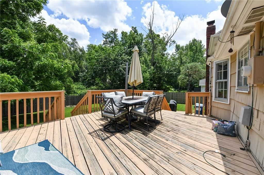 10301 Lamar Avenue — photo 28