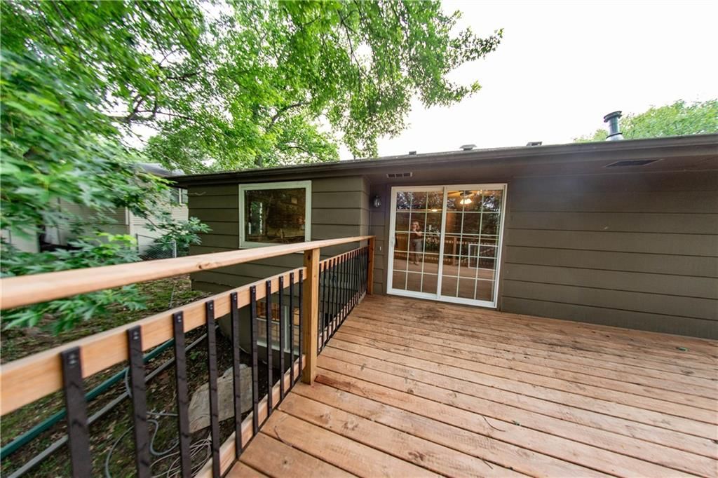 2421 Elephant Trail — photo 32