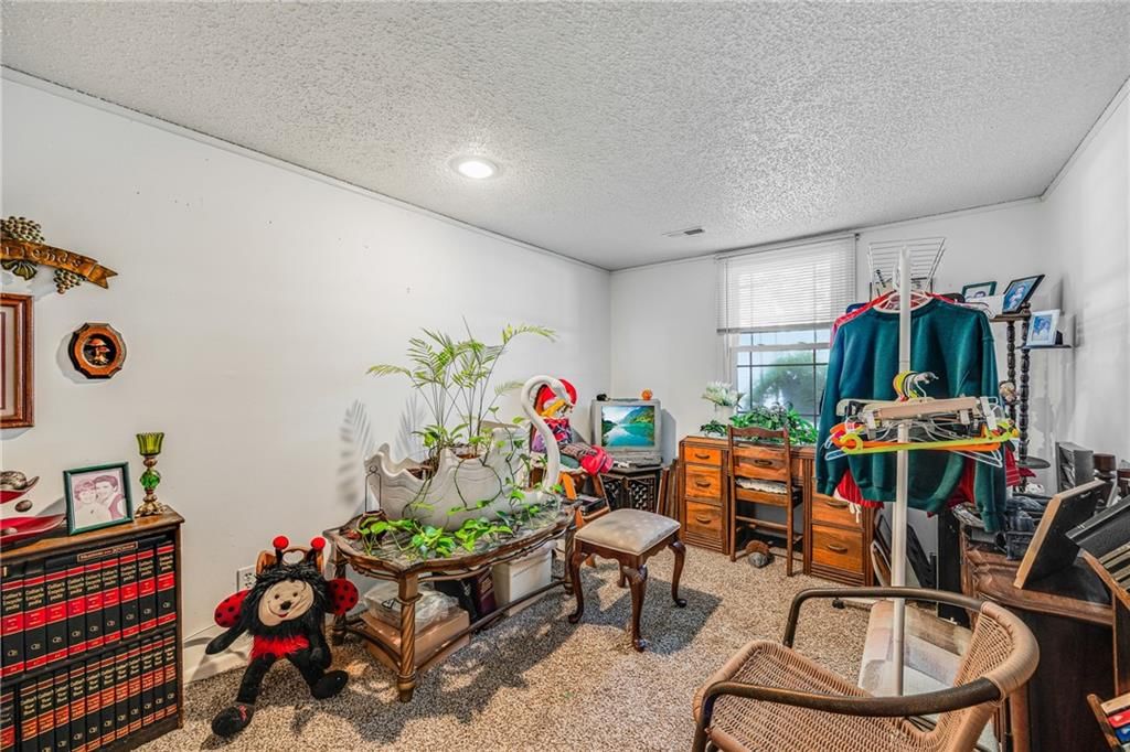 1410 SW 11th Street — photo 14
