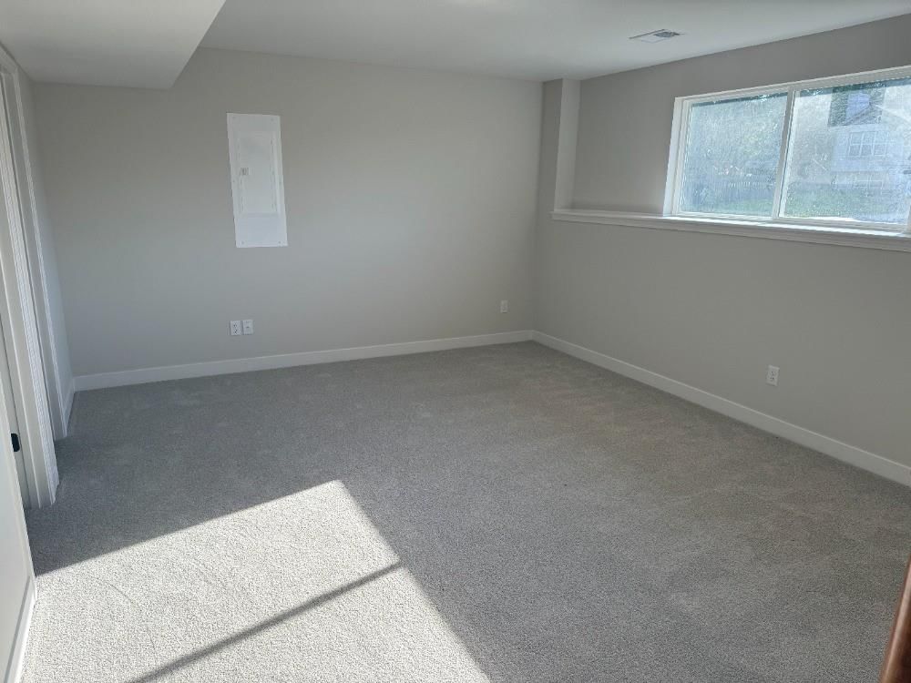 16110 Harris Avenue — photo 13