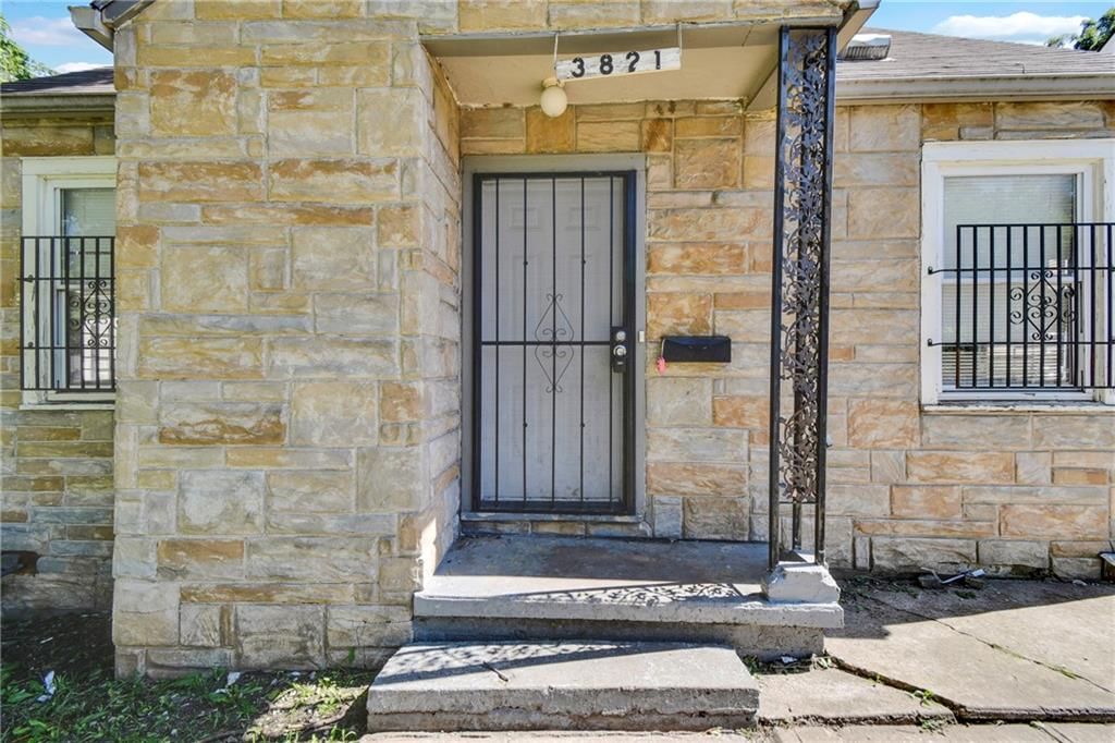 3821 E 53rd Terrace — photo 15