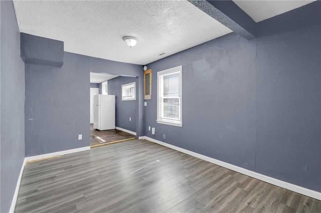3821 E 53rd Terrace — photo 3