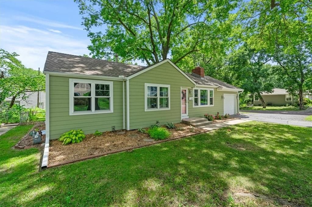 8815 W 81ST Street — photo 38