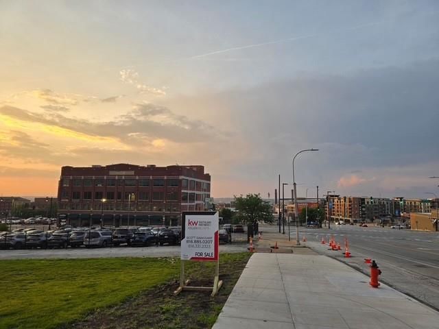 718 Grand Boulevard — photo 3