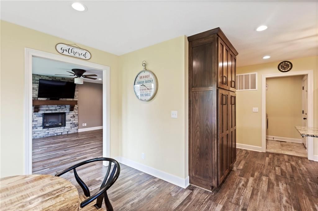 903 Melrose Street — photo 17