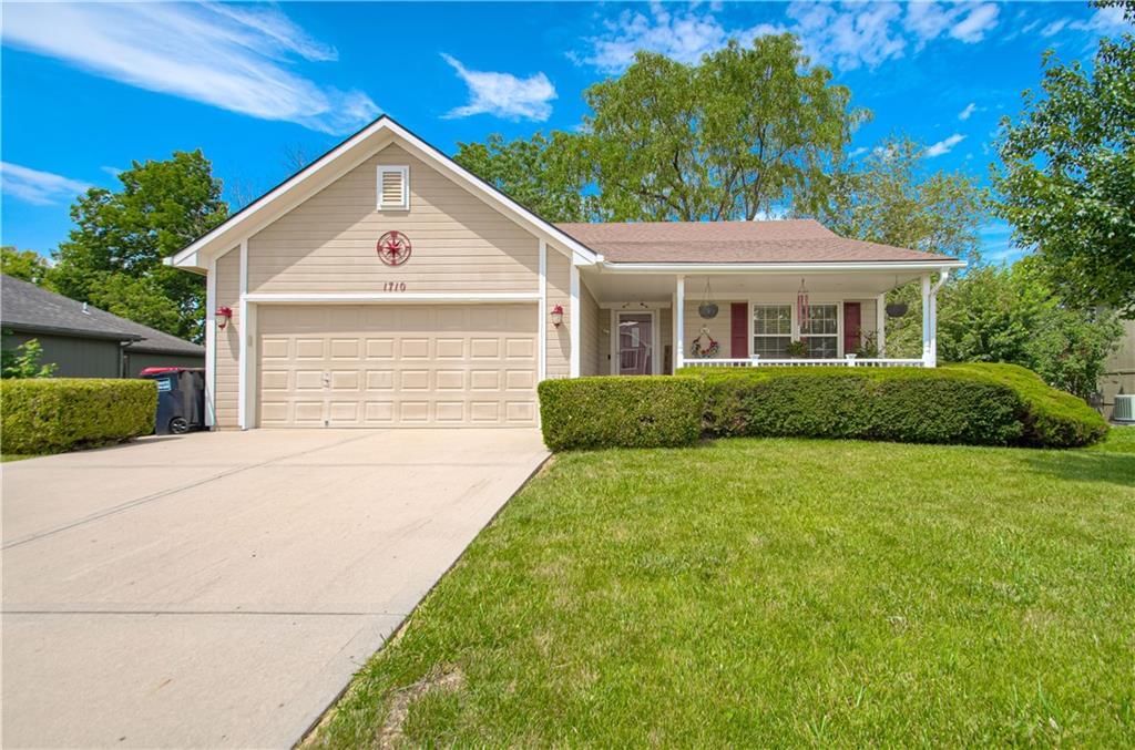 1710 Kathleen Way, Kearney, MO