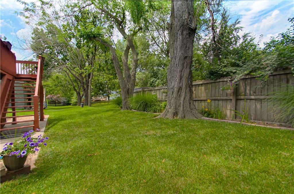 1710 Kathleen Way — photo 29