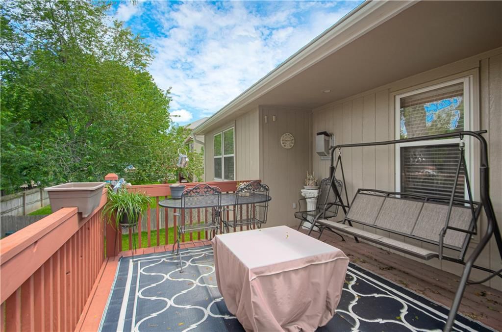 1710 Kathleen Way — photo 33