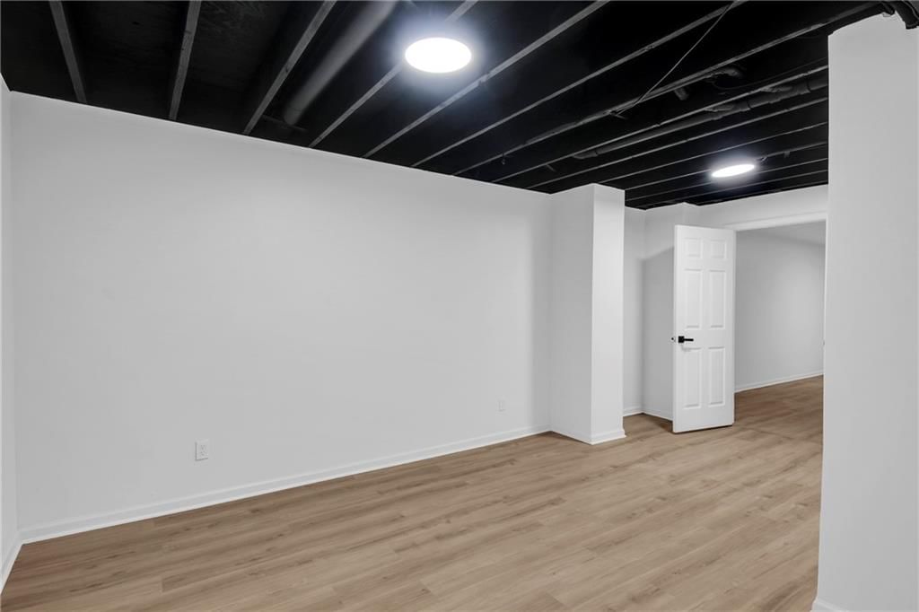 220 NE DREAMWEAVER Avenue — photo 25