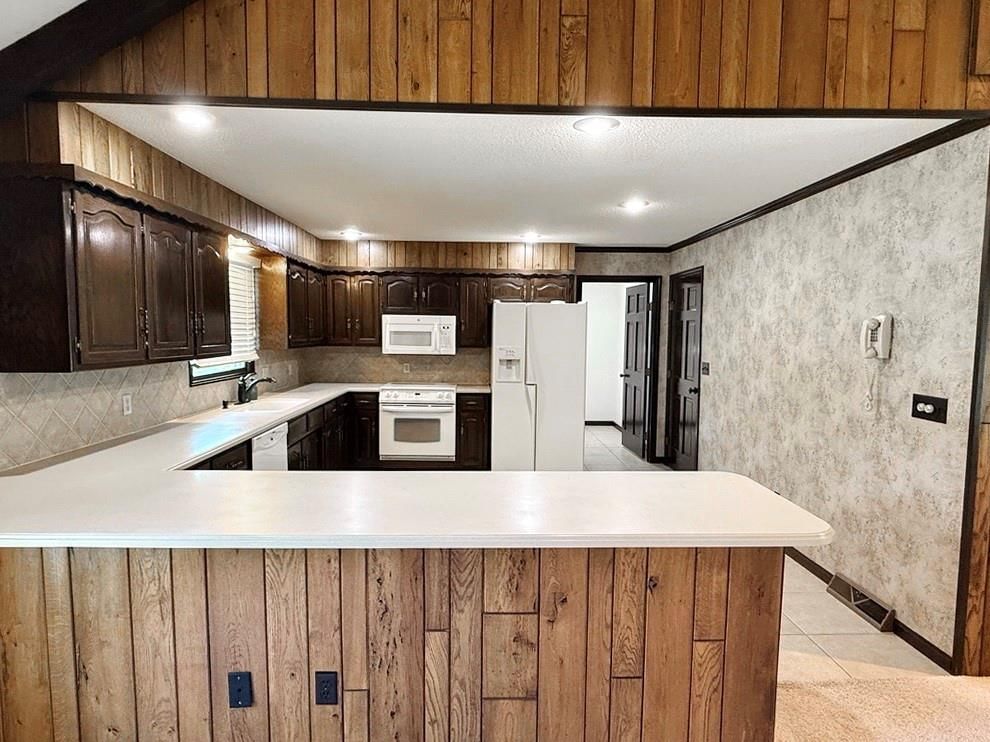 114 W Carman Road — photo 14
