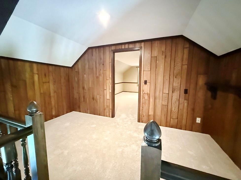 114 W Carman Road — photo 33