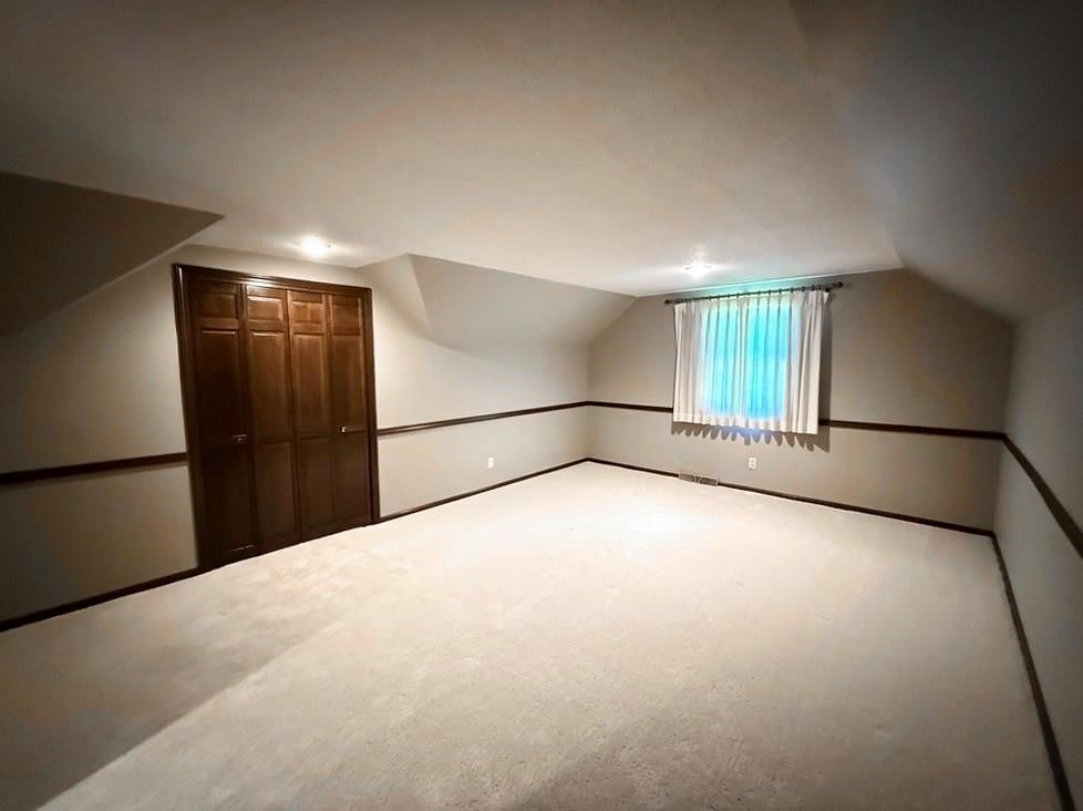 114 W Carman Road — photo 34