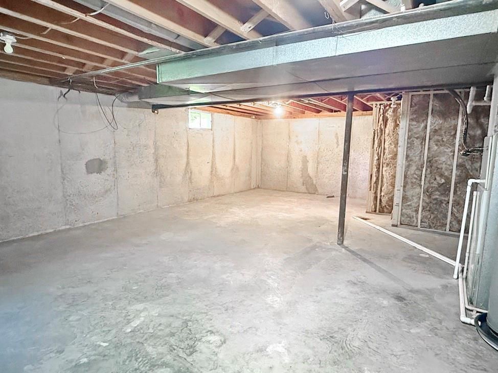 114 W Carman Road — photo 42