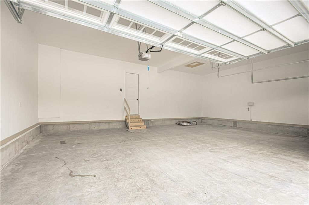 2140 Crooked Creek Drive — photo 33