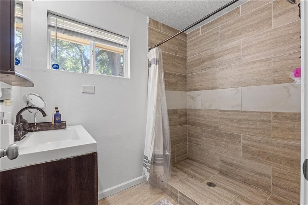 11102 Winchester Avenue — photo 11