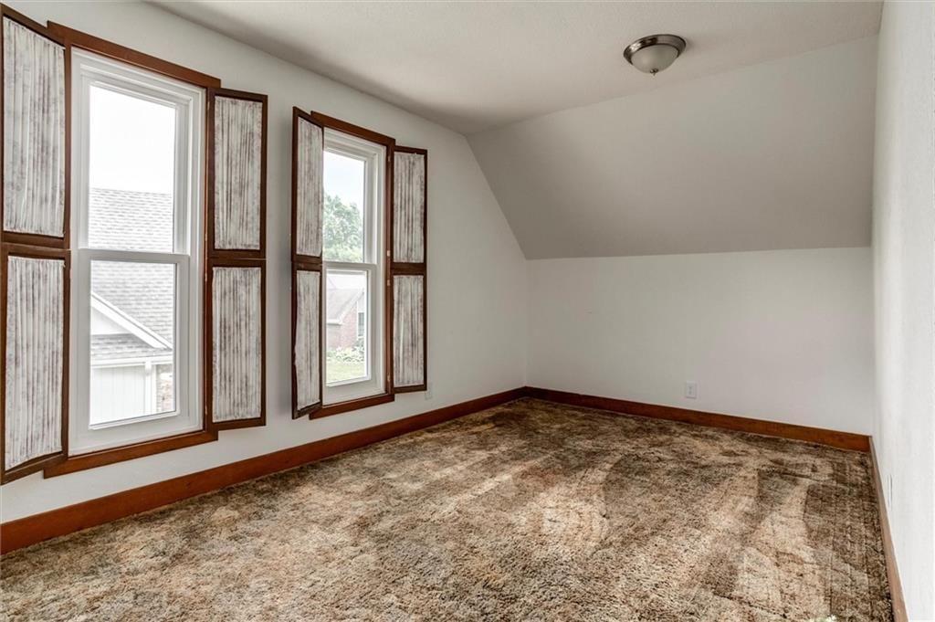 10006 Mackey Circle — photo 16