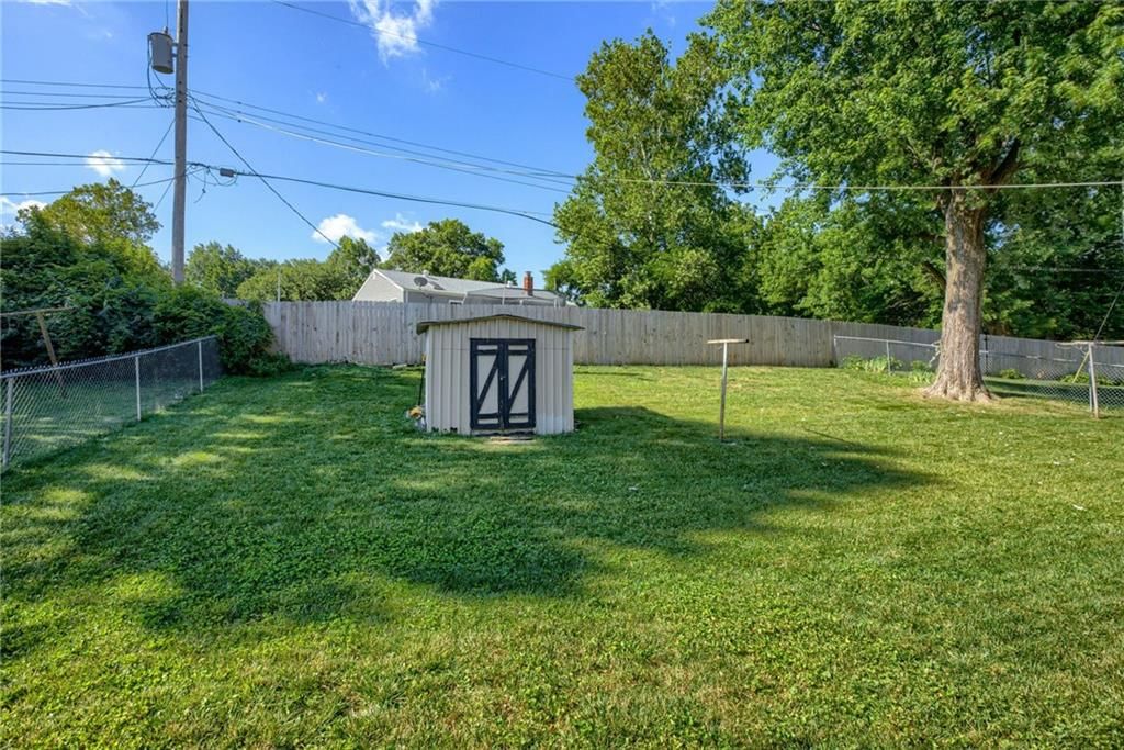 803 67th Place — photo 25