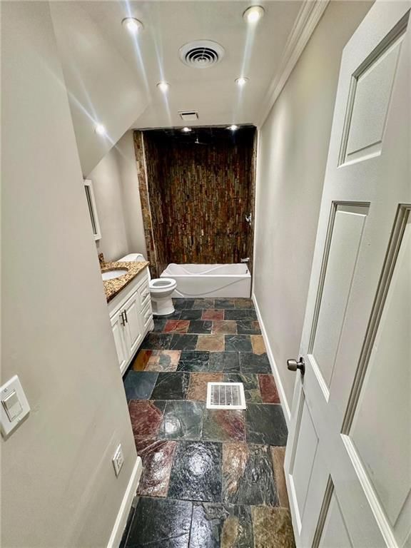3226 Seneca Street — photo 4