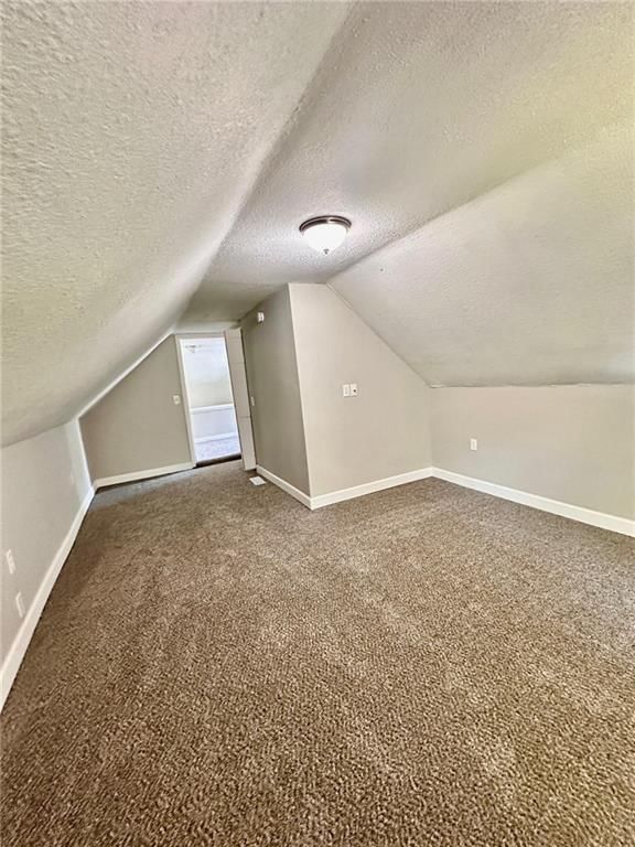 3226 Seneca Street — photo 9