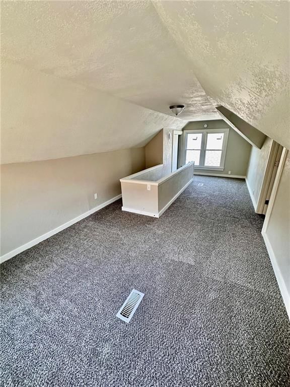 3226 Seneca Street — photo 10
