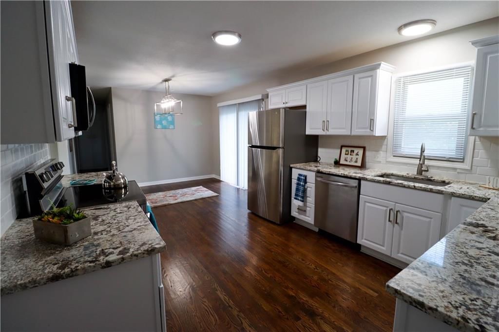 6743 Montana Avenue — photo 12