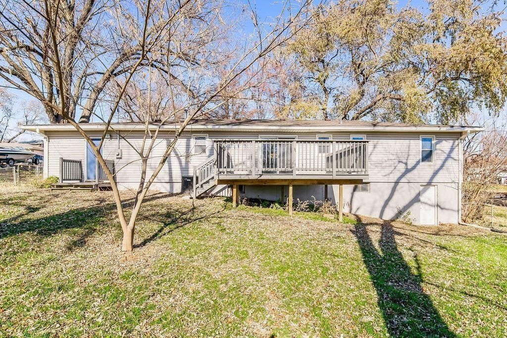 6743 Montana Avenue — photo 34