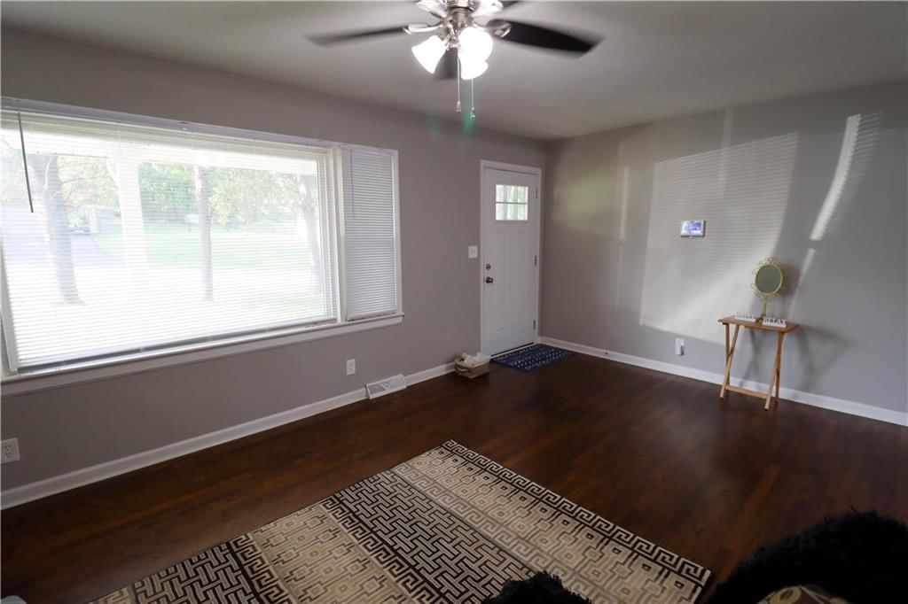 6743 Montana Avenue — photo 8