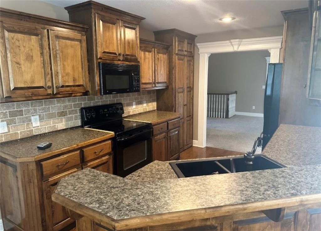 1703 Esther Drive — photo 9