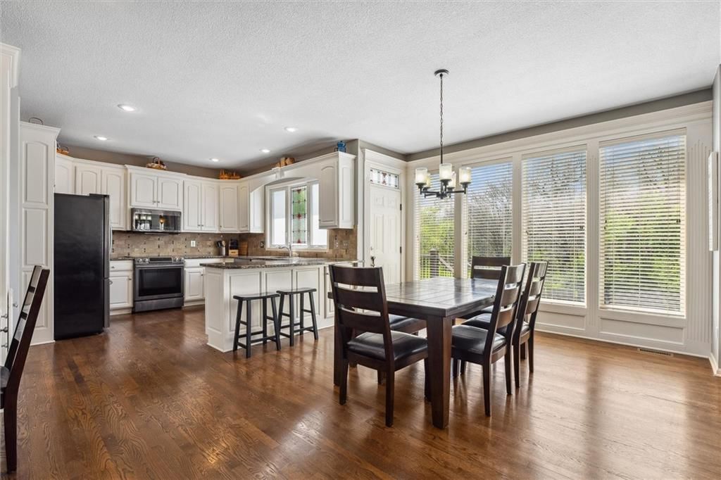 5608 NE Maybrook Circle — photo 15
