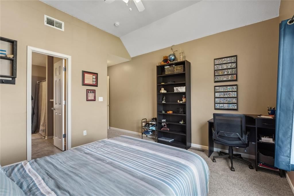 5608 NE Maybrook Circle — photo 25