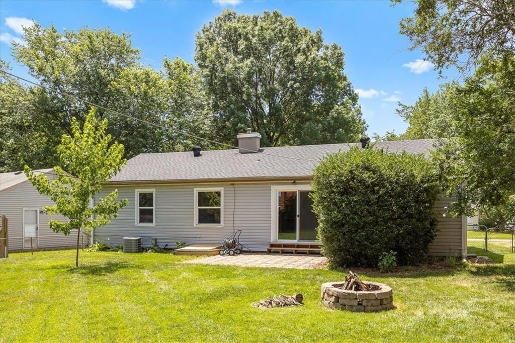7303 Elm Street — photo 14