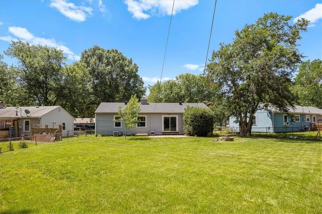 7303 Elm Street — photo 15